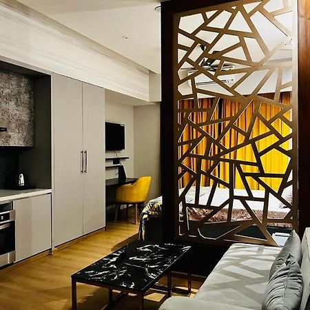 Luxe Apartment By Hey Studio'S Ghaziabad Εξωτερικό φωτογραφία