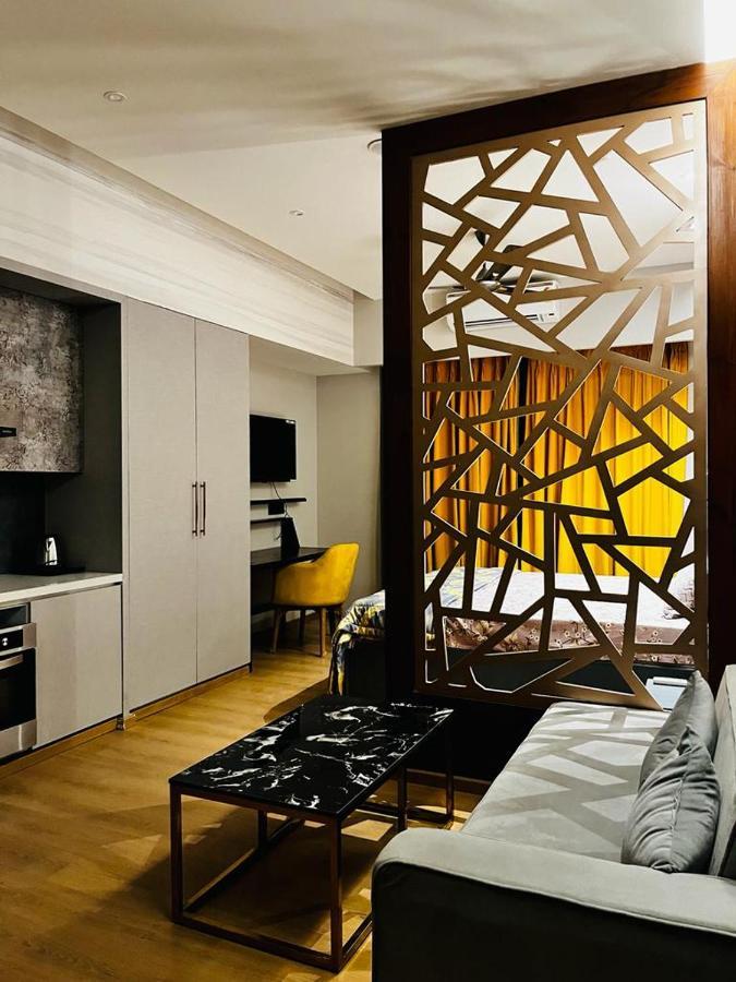 Luxe Apartment By Hey Studio'S Ghaziabad Εξωτερικό φωτογραφία